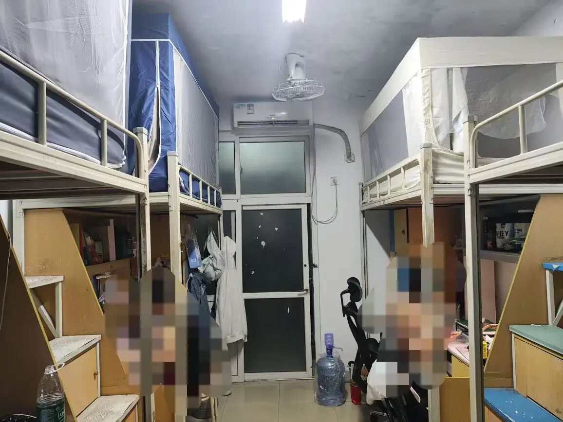 宿舍内部